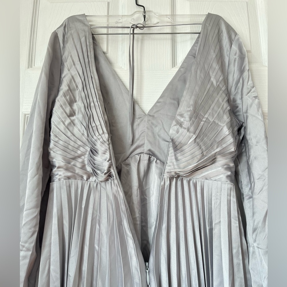 Abercrombie Fitch Satin Pleated Mini Dress Medium - Picture 6 of 9